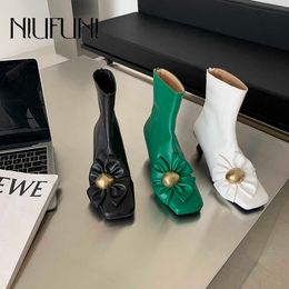 NIUFUNI Autumn Bow Flower Metal Button Botas Mujer Sexy High Heels Women Boots Square Toe Zip Stiletto Leather Ankle Boots Shoes Y1018
