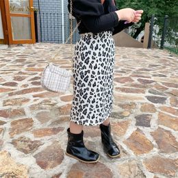 Fashion Baby Girl Leopard Print Corduroy Skirt Long Child Bodycon Back Split Spring Autumn Winter Clothes 2-10Y 220216