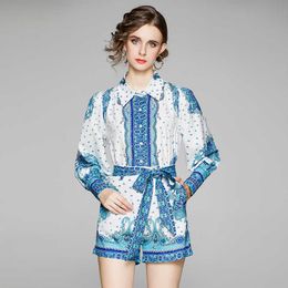 Autumn Runway Two Piece Set Women's Elegant Lantern Sleeve Flower Print Blouse + Bow belted Shorts Suits 210529