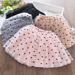 Bear Leader Baby Girls Princess Mesh Skirts Fashion Summer Kids Heart Print Clothing Children Sweet Party Costumes 3-7Y 210708