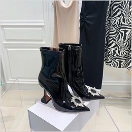 Autumn and winter boots latest style Water drill bow decorates ladies' high heels shoes, leisure, simple style, high-end atmosphere.