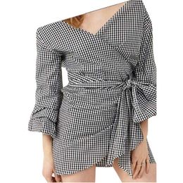 Vintage Summer Casual Plaid Mini Dress with Puff Sleeve for Women Fashion Gingham Retro Robes Gowns Waist Belt Sashes Dresses 210527