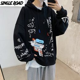 SingleRoad Mens Hoodies Men Autumn Graffiti Oversized Harajuku Japanese Streetwear Sweatshirts Sweatshirt Black Hoodie Men 201112