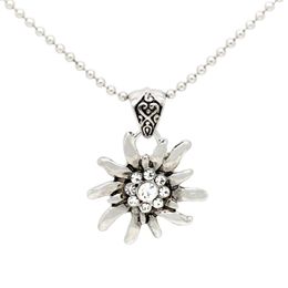 Pendant Necklaces German Drindle Rhinestone Flower Oktoberfest Trachten Austrian Edelweiss Necklace For Ladies