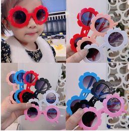 summer spring baby Cute fashion sunglasses kids boys and girls kid Concave style uv vacation sun glasses 2-8 years old Skiing, mountaineering, beaches, rafting, fishing,