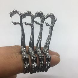 New Style Cool Black Hand Skeleton Luxury Decoration Tobacco Cigarette Smoking Finger Bracket Support Innovative Design Clip Holder DHL Free