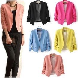 Chic Basic Solid Color Fashion Women 3/4 Sleeve Pockets None Button Woman Slim Short Suit Jacket 211014
