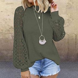 Women Elegant Hollow Out Lace Blouse Shirts Autumn Lantern Long Sleeve Knit Tops Pullover Vintage O Neck Solid Streetwear Blusas 210225