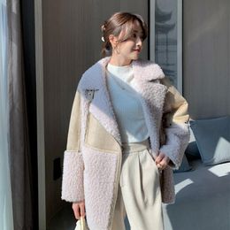 Women's Fur & Faux Fashion Sheep Shearing Coat Jackets Patchwork Suede Women Real Wool Thick Medium Outerwear Lady Streetwear 2021 Winter