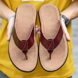 Top 2022 homens homens deslizam sandálias de designer sapatos de luxo de luxo de verão moda larga escorregadia com sandálias grossas chinelos de chinelos