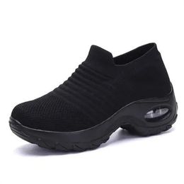 2022 large size women's shoes air cushion flying knitting sneakers over-toe shos fashion casual socks shoe WM2062