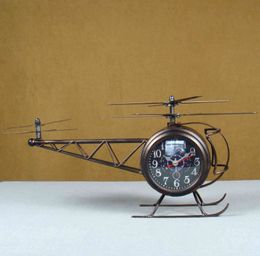 Shabby Effect Metal Helicopter Model Desk Clock Handmade Wrought Iron Bracket Clock Aircraft Decor Art Craft Ornament Furnishing 211112