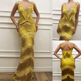 Modern Luxury Formal Evening Dresses 3D Flower Appliques Mermaid Prom Gowns V Neck Party Dress With Tassel