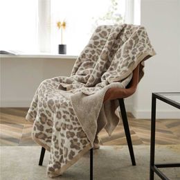 REGINA Thick Winter Warm Throw Blanket Three Colour Jacquard Elegant Stripe Edge Delicate Leopard Knitted Bed Cosy Plaid Blankets 211122