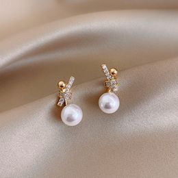 new classic inlaid zircon knot Pearl Charm Stud Earring Fashion Korean women jewelry lady temperament party Simple ladies Earrings