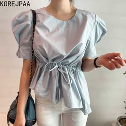 Korejpaa Women Shirt Summer Korean Chic Gentle Niche Design Round Neck Puff Seeves Drawstring Tie Waist Irregular Blouses 210526