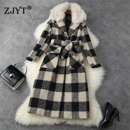 Winter Women Fur Collar Thicken Warm Wool Blends Overcoat Elegant Lady Vintage Plaid Woolen Jackets and Coats Loose Outerwear 210601