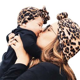 born Infant Baby Girl Boy Mom Turban Hat Bows Flower Head Wrap Leopard India Hat Cotton Cap Parent-child Suit Beanie 211023