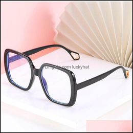 Fashion Aessoriesfashion Sunglasses Frames Optical Myopia Glasses Frame Clear Lens Black Square Designer Spectacles Unique Eyeglasses Unisex