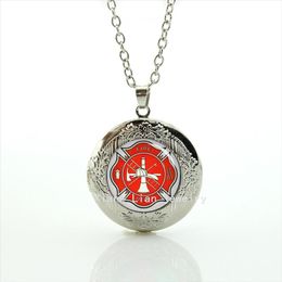 necklace for groom Australia - Chains 2021 Collier Collares Firefighter Hand Made Locket Necklace Maltese Firemen Symbol Of , Groom Wedding Jewelry T387