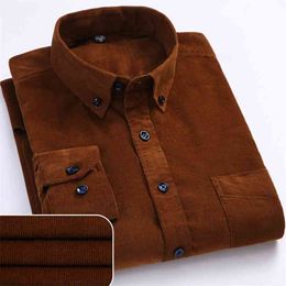 Casual Mens Corduroy Shirt 100% Cotton Long Sleeved Regular Fit Plus Size 6xl Shirts for Men Autumn Winter Stylish Brown 210626