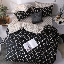 Luxury Black Bedding Set SIngle Full Size Polyester Bed Linen Duvet Cover Set Modern Bird Plaid Anime With Pillowcase261F