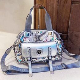 coffin shaped ita bolsa