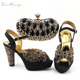 2021 New Arrival Nigerian Fashion Style Italian Design Black Colour Party Women Shoes and Bag Set Decorated With Rhinestone