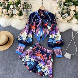 Fashion Chic Two Piece Set Women's Suit Printed Long Sleeve Blouse Tops And High Waist Shorts Female Office Suit Outfits 211221