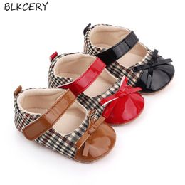 Newborn Baby Girls Shoes Soft Sole Princess Shoes Toddler Trainers Casual Tenies for 1 Year Old Girl Infant Footwear Gifts