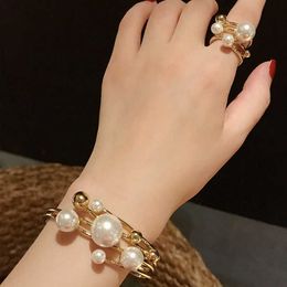 Fashion Imitation Pearl Bracelet Ladies Gold Plated Bangle Cuff Bracelet Gift Q0719