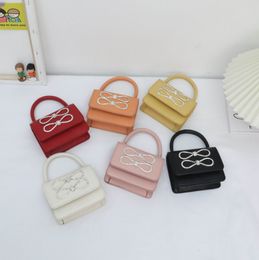 wholesale handbags canada