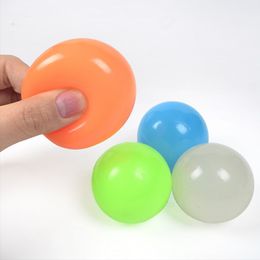 Party Supplie Ceiling Sticky Wall Ball Luminous Glow In The Dark Anti Stress Balls Stretchable Soft Squeeze Adult Kids Toys Gift