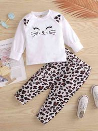 Baby Cartoon Graphic Leopard 3D Ear Patched Raglan Sleeve Pullover & Pants SHE