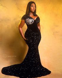 2021 Plus Storlek Arabisk Aso Ebi Black Mermaid Sequined Prom Dresses Lace Beaded V-Neck Kväll Formell Party Andra receptionen klänningar klänning zj556