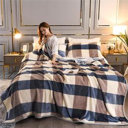 33Warm Blanket Luxury Thick Flannel Blankets Winter Sheet Bedspread Sofa Nap Quilt Mechanical Wash Soft Comfortable Bedding