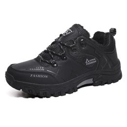 Winter Boots For Men Low Top Outdoor Trekking Hiking Shoes Waterproof Wear-resisting Shoe Plus Wool Male Sneakers Ankle 45 211217