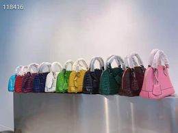 2021 designer designs one shoulder shell bag women's crocodile pattern in various Colours