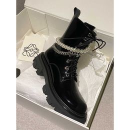 INS Women Leather Thick-soled Martin Boots 2022 Women Autumn New Thick High-heeled British Style Short Boots Pearl Chain Boots Y1018