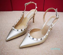 2021 fashion women pumps Casual Designer Gold matt leather studded spikes slingback high heels shoes