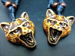 20 pcs Charm Retro Necklace Shape Wolf Carving Lucky Jewellery Accessories