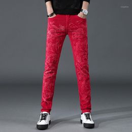 Pantalon masculin d'automne tigre impression hommes velours côtelé jeans slim maigre imprimante rouge mode streetwear hip hip hop pantalon occasionnel