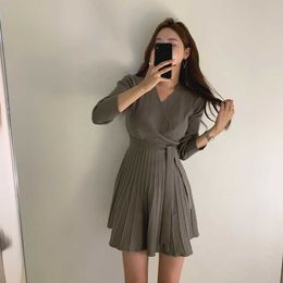 V Neck Long Sleeve Knit Sweater Dress High Waist A Line Vestido Solid Mini Dresses Femme Autumn Winter With Belt 210529