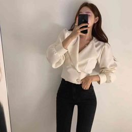 Blazer & Suits Chic Korean Simple White Short Lapel Jacket Women Fashion Long Sleeve Two Button Tops Temperament Coat 210429