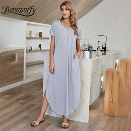 V-neck Solid Pocket Split Hem Oversize Women Long Dresses Summer Short Sleeved Home Style Casual Ladies Dress 210510