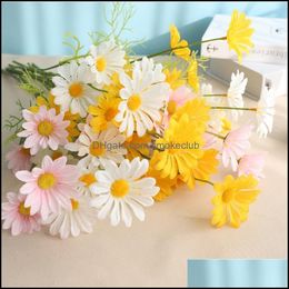 Festive Supplies Decorative Flowers & Wreaths Artificial Bouquet Daisy Pography Props Garden Party Home Decor Fake For Decoration 5 Head Per