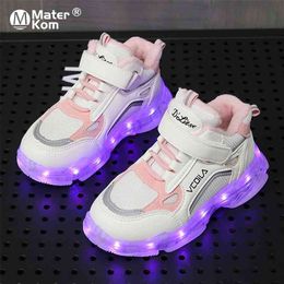 Size 26-36 Girls Warm Wear-resistant Casual Luminous Sneakers Boys Hook Loop Non-slip Glowing Sneakers Children Led Light Shoes 210329