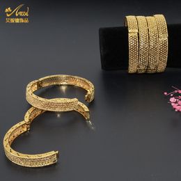 Bangle AIIND Jewellery Bangles Plated Fashion Bracelets For Women African Wholesale Designer Gold Bracelet Luxury Chunky