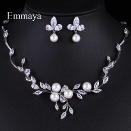 Emmaya Luxury Style Growing Leaves With Pearl Cubic Zircon Elegant Jewellry Sets Earring Necklace For Women Attending Party H1022