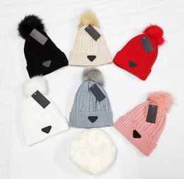 Designer Pom Pom Beanie Solid Color Brand Women Sport Ski Hats Autumn Winter Print Pattern Knitted Hat